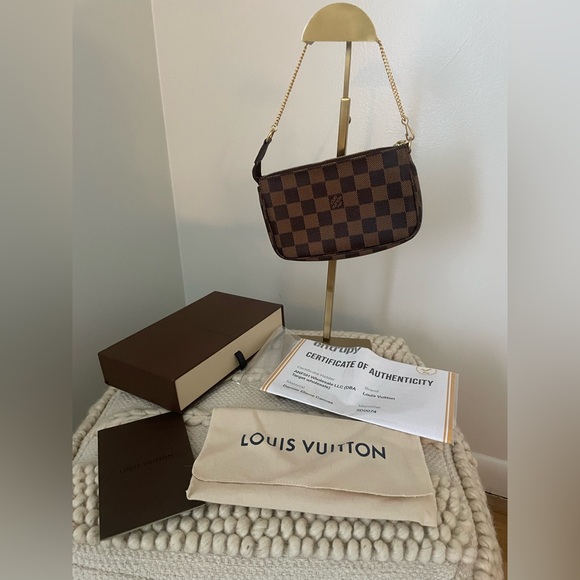 Authentic Louis Vuitton mini pochette - Picture 1 of 9